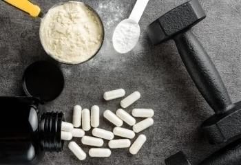 Kreatiinijauhetta banner