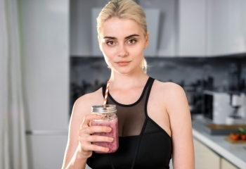 Proteiinijauhetta ilman lisättyä sokeria banner